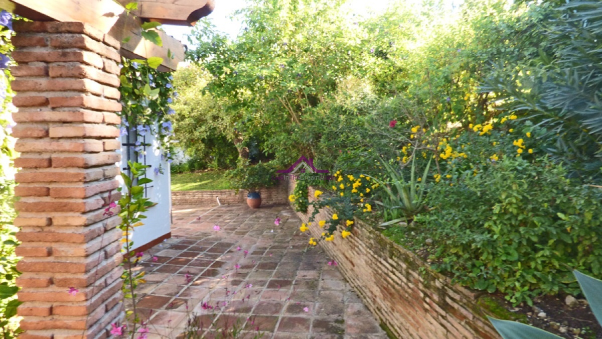 Finca with stables for sale in Alhaurin el Grande