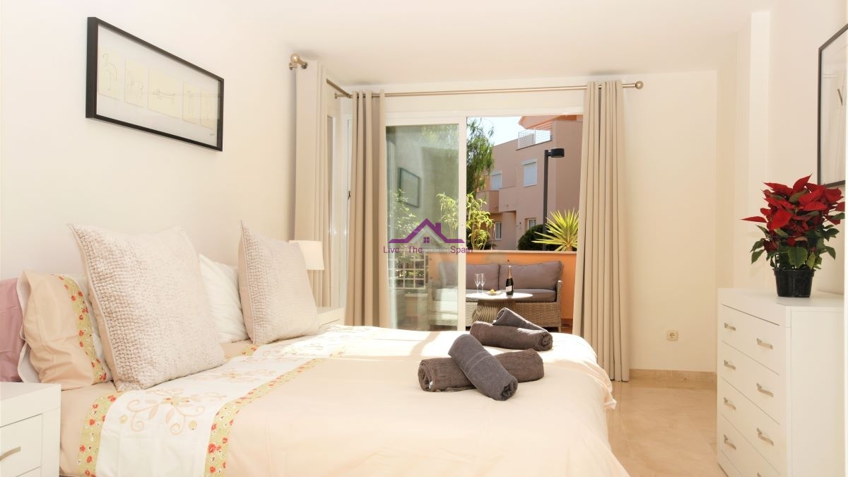 2 bedroom 2 bathroom holidday let elviria Jardines de Santa Maria Golf
holiday rentals 