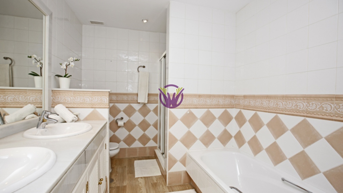 Avda Las Nereidas, Elviria, Spain, 3 Bedrooms Bedrooms, ,2 BathroomsBathrooms,Apartment,For sale,Avda Las Nereidas,1266