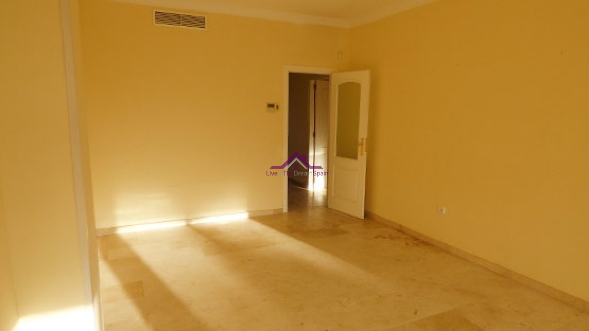 2 Bedrooms, Apartment, For sale, 2 Bathrooms, Listing ID 1062, Spain,